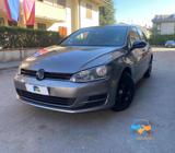 VOLKSWAGEN Golf Blue Motion trendline