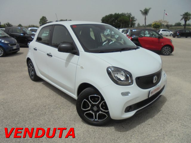 SMART ForFour Bianco pastello