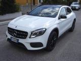 MERCEDES-BENZ GLA 200 Premium - Night Edition -
