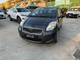 TOYOTA Yaris 1.0 5 porte Now