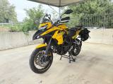 BENELLI TRK 502 X SET VALIGE LATERALI E BAULETTO GIVI TREKKING 52L