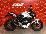 HONDA CB 125 R .