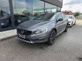 VOLVO V60 Cross Country D3 Geartronic Momentum Gancio Traino