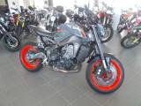 YAMAHA MT-09 .