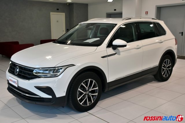 volkswagen tiguan 1.5 tsi 130 cv life + tech pack + r17 tulsa + rear