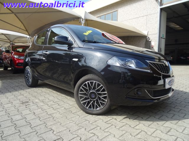 lancia ypsilon 1.0 firefly ss hybrid platino
