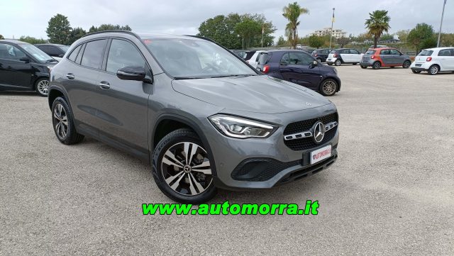 MERCEDES-BENZ GLA 200 Grigio scuro pastello