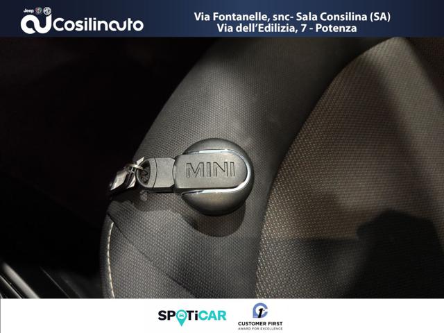 MINI COUNTRYMAN 1.5 BUSINESS HYBRID ALL4 AUTOMAT - foto 22