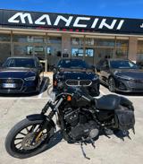 HARLEY-DAVIDSON 883 Iron 883