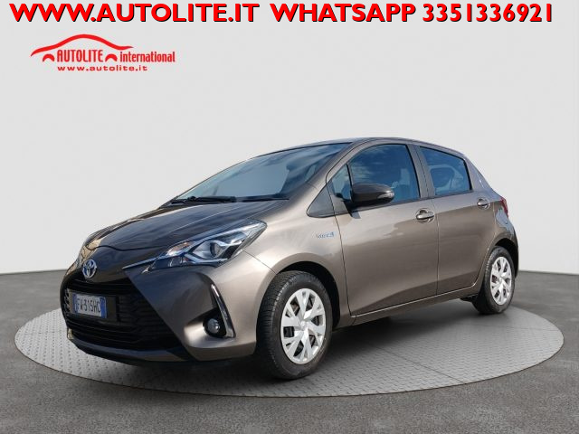 toyota yaris 1.5 hybrid 5 porte business usata