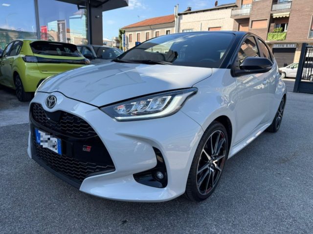 toyota yaris 1.5 hybrid 5 porte gr sport