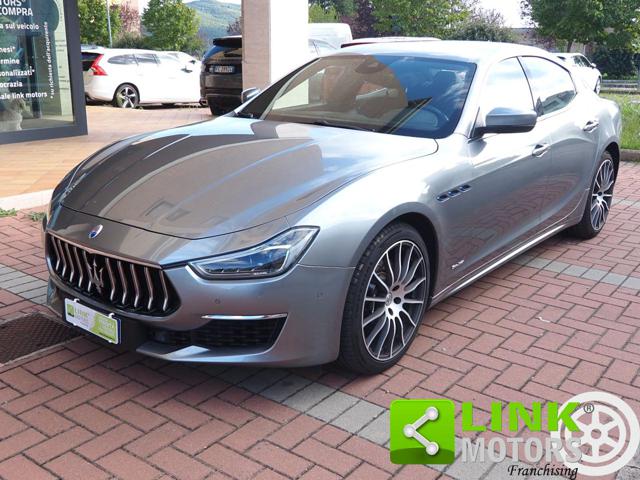maserati ghibli gran lusso 330 cv ibrida finanziabile
