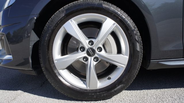AUDI A4 AVANT 40 TDI S TRONIC - foto 8