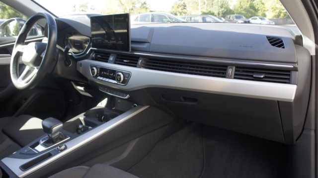 AUDI A4 AVANT 40 TDI S TRONIC - foto 14