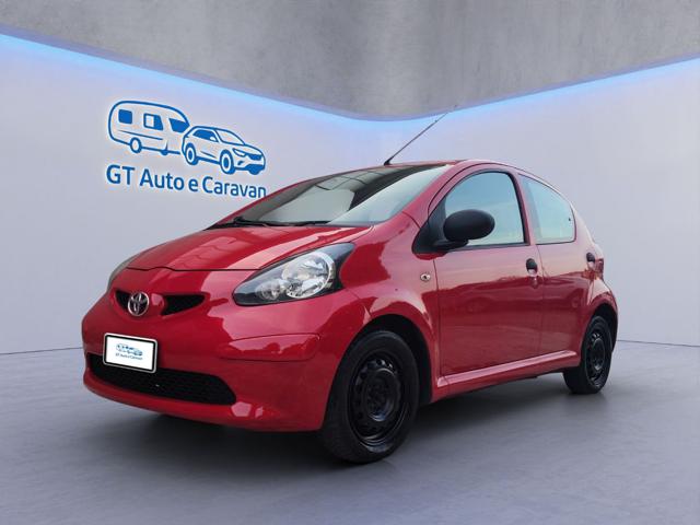 TOYOTA Aygo Rosso pastello