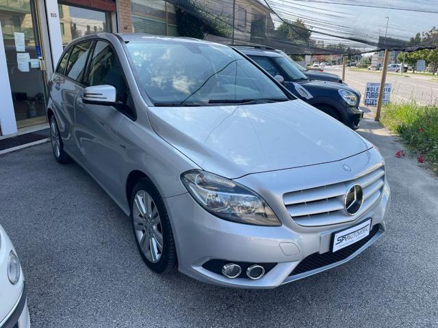 mercedes-benz b 180 tagliandata casa madre executive
