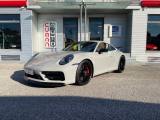 PORSCHE 911 Carrera 4 GTS