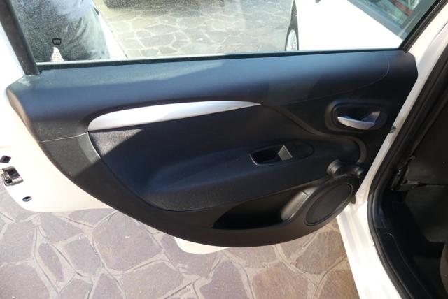 FIAT PUNTO 1.4 8V 5 PORTE NATURAL POWER - foto 40