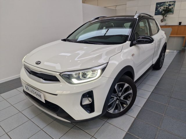 KIA Stonic Bianco pastello