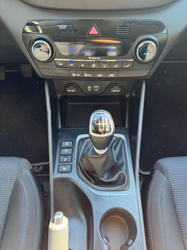 HYUNDAI TUCSON 1.7 CRDI COMFORT - foto 19