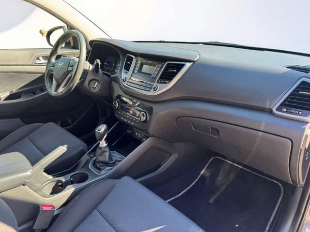 HYUNDAI TUCSON 1.7 CRDI COMFORT - foto 11
