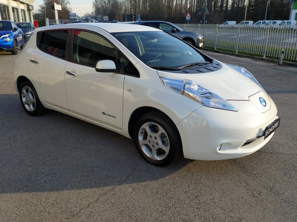 NISSAN Leaf Acenta 30KWh Elettrica usato