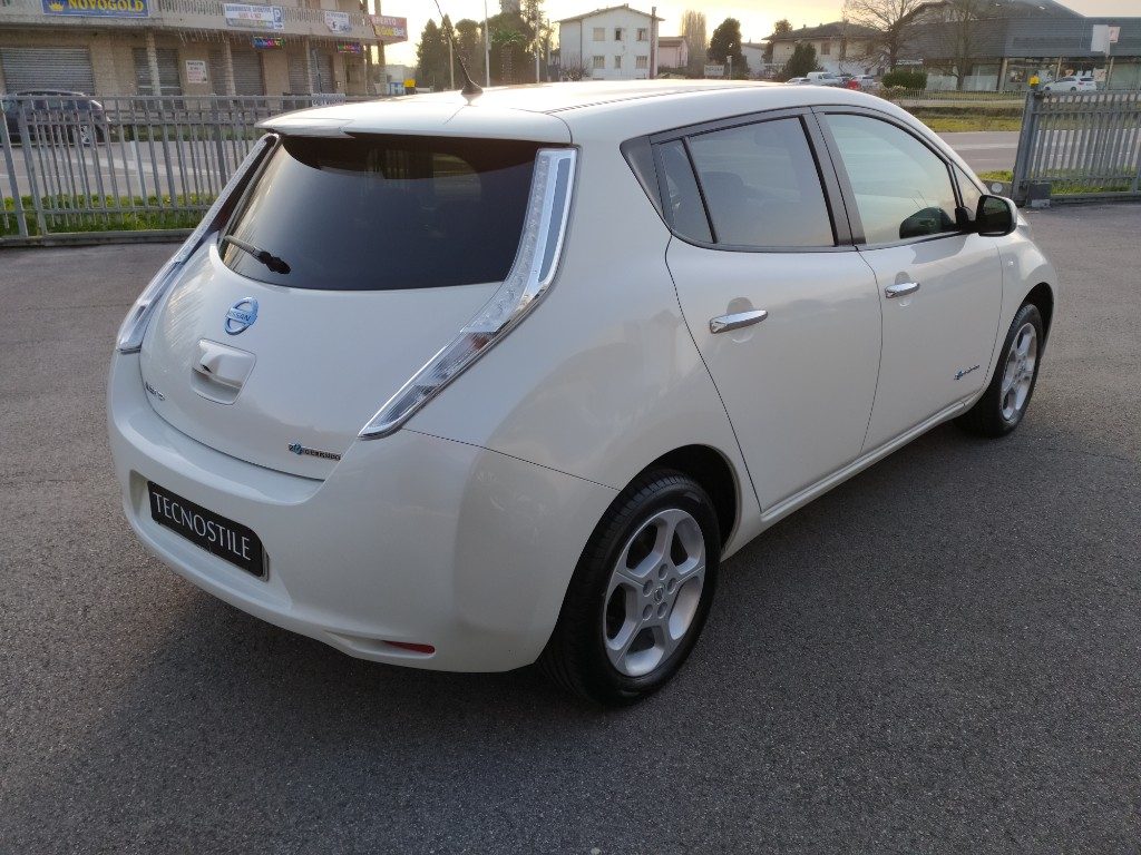 NISSAN Leaf Acenta 30KWh Elettrica usato
