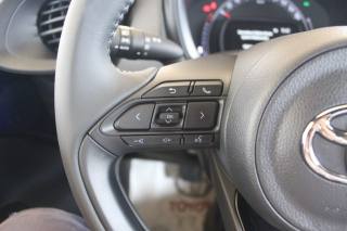 TOYOTA Aygo X usata, con Airbag testa