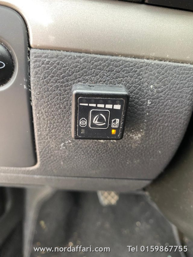 VOLKSWAGEN Golf - foto: 9