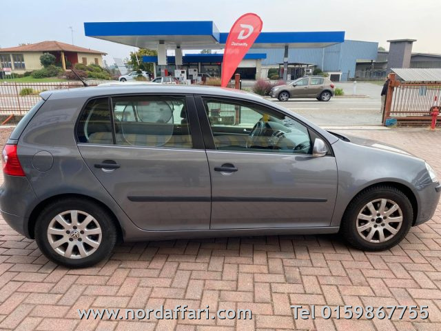VOLKSWAGEN Golf - foto: 13