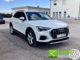AUDI Q3 40 TDI quattro S tronic Business Advanced