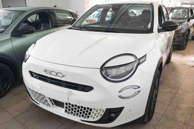 fiat 600 hybrid 110 cv dct mhev serie speciale icon usata