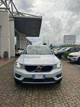VOLVO XC40 T2 Geartronic MOMENTUM PRO NEO PATENTATO