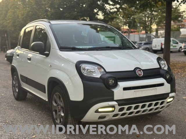 fiat panda 1.0 firefly hybrid city cross usata