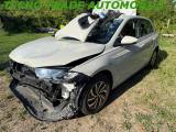 VOLKSWAGEN Polo 1.0 Life INCIDENTATA