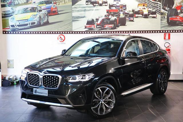 BMW X4 Nero metallizzato