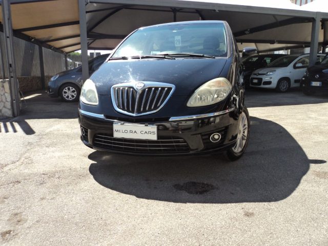 lancia musa 1.4 16v oro usata