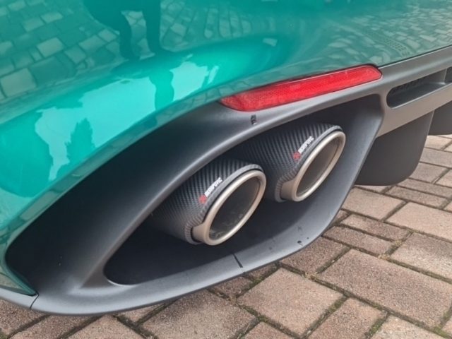 ALFA ROMEO GIULIA 2.9 V6 BI-TURBO AT8 QUADRIFOGLIO - foto 24