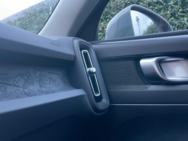 VOLVO XC40 B3 AUTOMATICO ESSENTIAL - foto 25