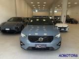 VOLVO XC40 B3 automatico Ultimate Dark