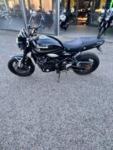 KAWASAKI Z 900 RS .