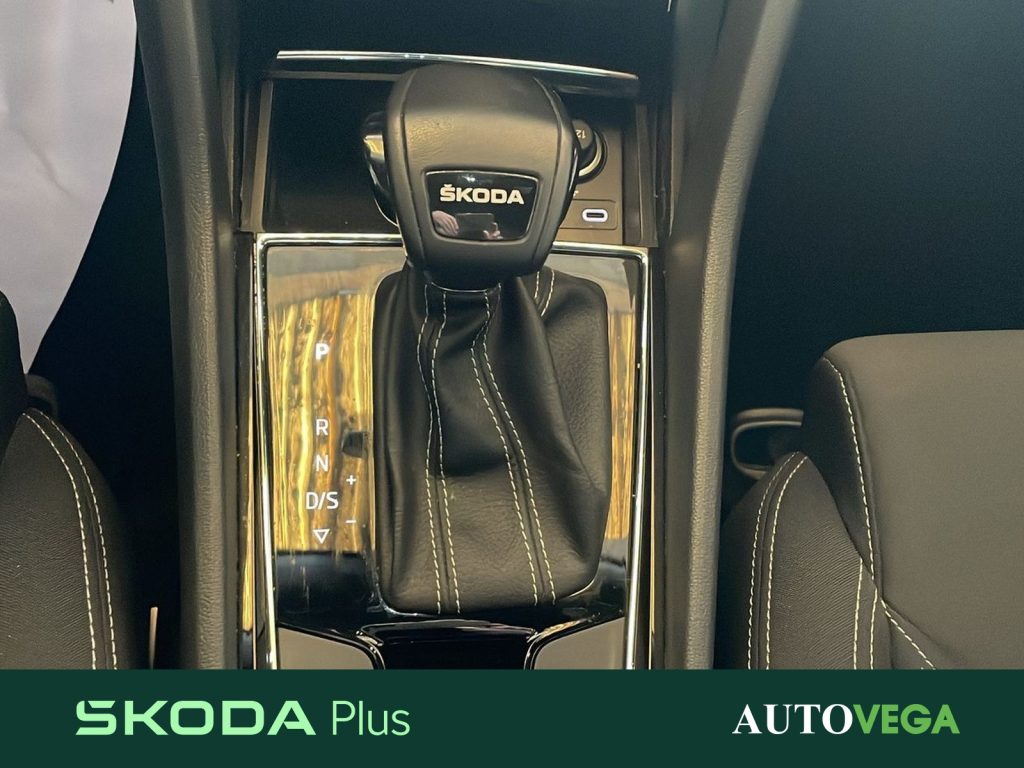 immagine usato SKODA Karoq 2.0 tdi evo sportline 115cv dsg