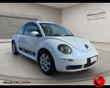 VOLKSWAGEN New Beetle 1.6