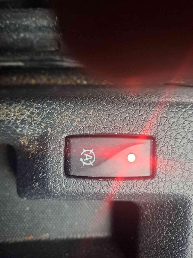 DACIA SANDERO STEPWAY 1.5 BLUE DCI 95 CV COMFO - foto 32