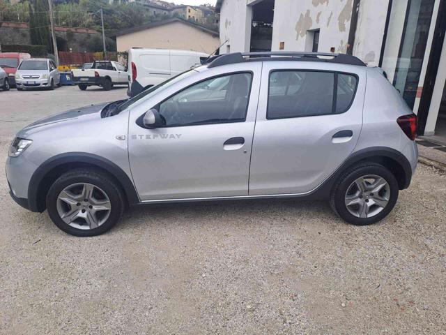 DACIA SANDERO STEPWAY 1.5 BLUE DCI 95 CV COMFO - foto 36