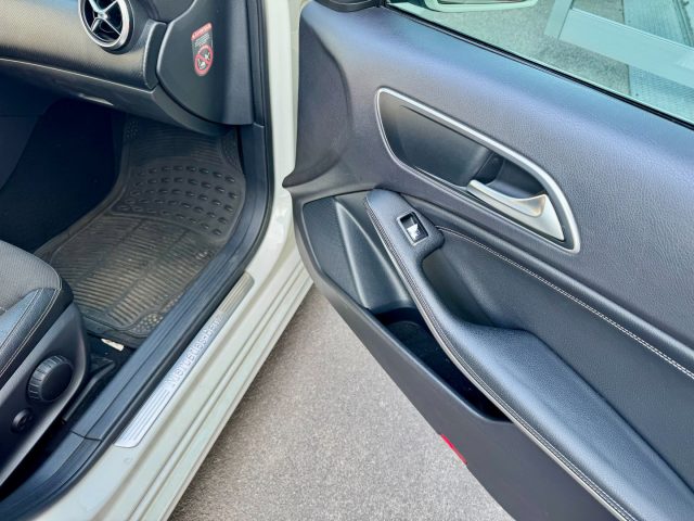 MERCEDES-BENZ A 180 D AUTOMATIC SPORT - foto 23