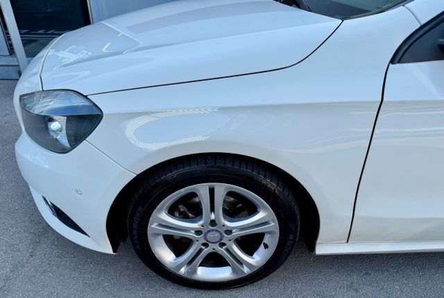 MERCEDES-BENZ A 180 D AUTOMATIC SPORT - foto 26