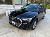 AUDI Q3 35 TDI S tronic Business