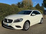 MERCEDES-BENZ A 180 CDI Automatic Premium NAVI - XENO - PDC - 17