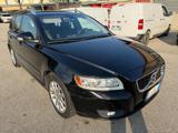 VOLVO V50 D2 R-design senza nessun lavoro da fare